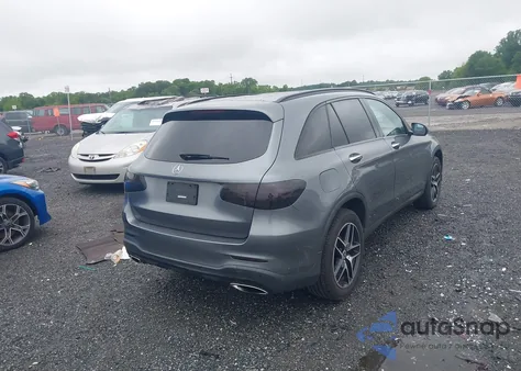 2017 Mercedes-Benz Glc 300 4Matic from USA, damaged, VIN WDC0G4KB1HV006822